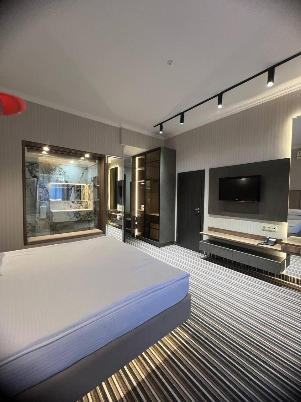 Sapar Standart Hotel Shymkent Exterior photo